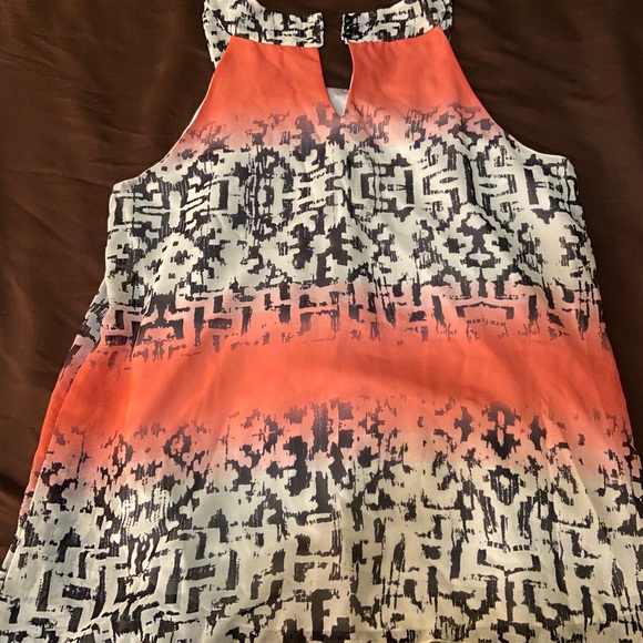 Tank - Picture 3 of 5